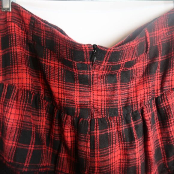 Romwe Women's Red Black Plaid Mini Skirt Goth Style School Girl Style XXL NWT - Picture 6 of 8